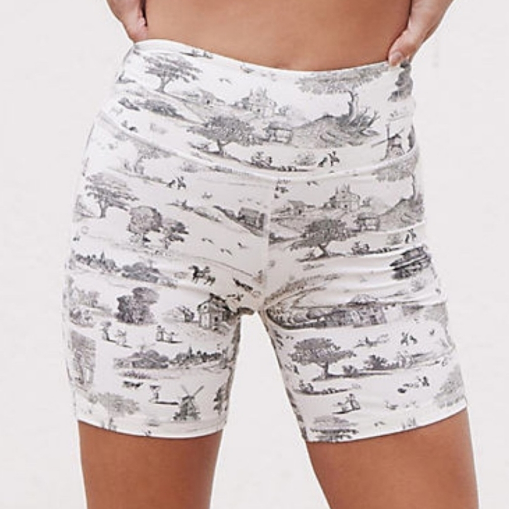 WeWoreWhat Splice Biker Shorts in Vintage Toile